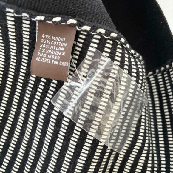 J. McLaughlin Knit Striped Color Block Dress Medium Black White - Picture 7 of 9
